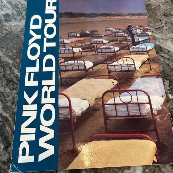 Pink Floyd Other - Pink Floyd World Tour program, GUC